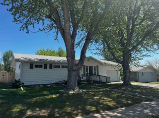 1109 Walworth St, Belle Fourche, SD 57717