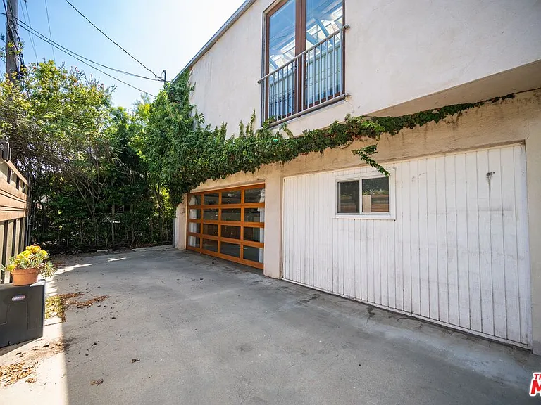 656 Angelus Pl — Photo 13