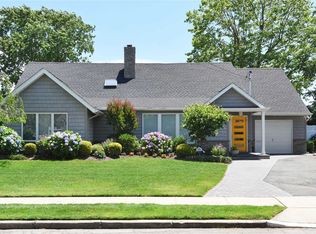 35 Cathay Rd, East Rockaway, NY 11518