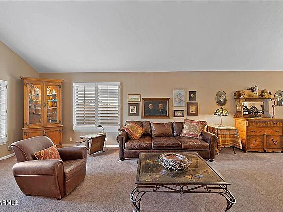 5th image of 4438 E Barwick Dr
