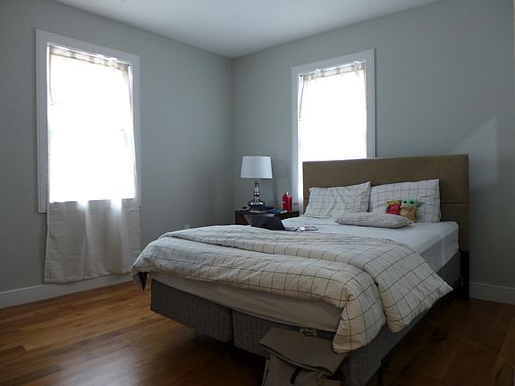 4th image of 241 Boylston St #1