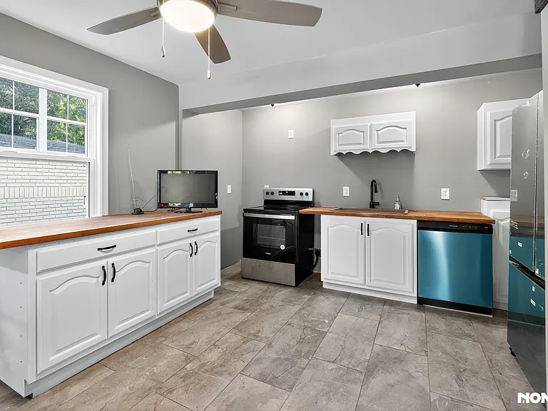 1604 Westwood Ave SW — Photo 9