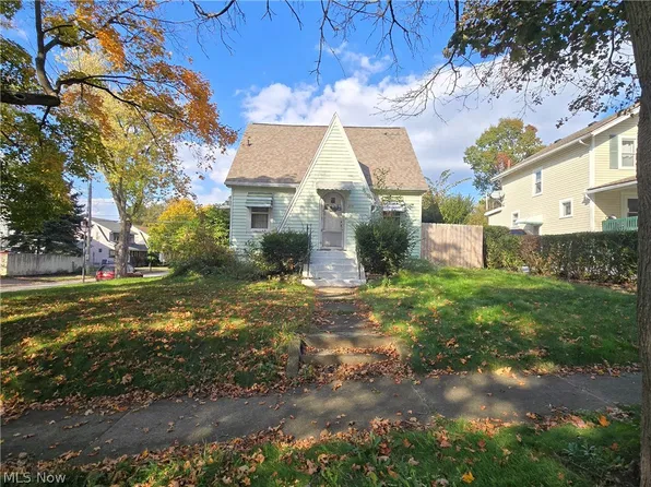 525 Reed Ave, Akron, OH 44301