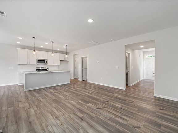 7th image of this home