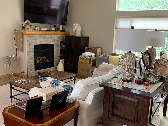 Living room fully furnished