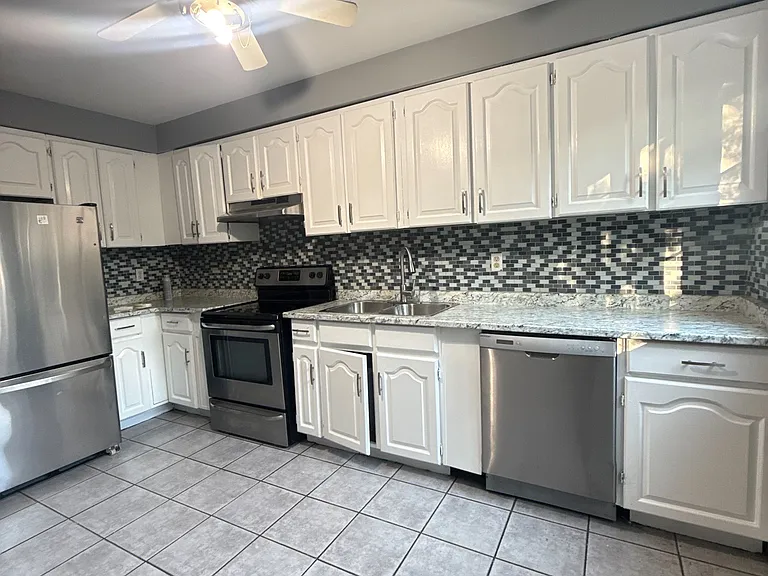 9800 McLaughlin Rd N #51 — Photo 3
