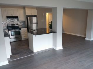 108 Conifer Creek Cir, Ottawa, ON K2M0L7