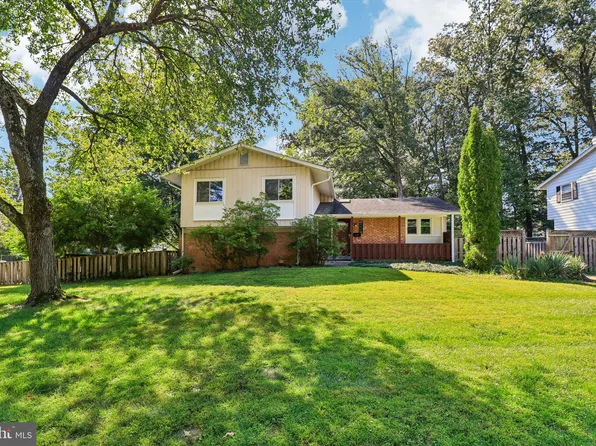 2638 Bowling Green Dr, Vienna, VA 22180