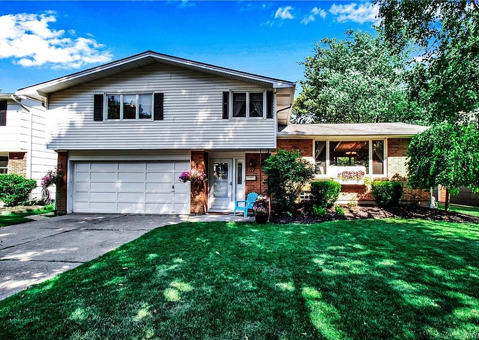 1st image of 57 Mahogany Dr