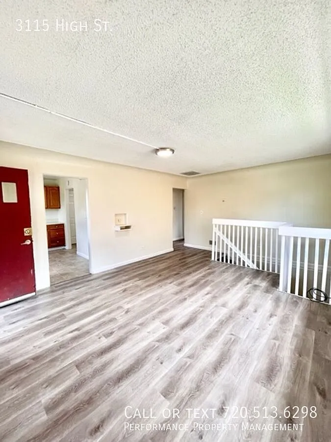 Spacious Four Bedroom 2 Bathroom With BONUS Room — Photo 1