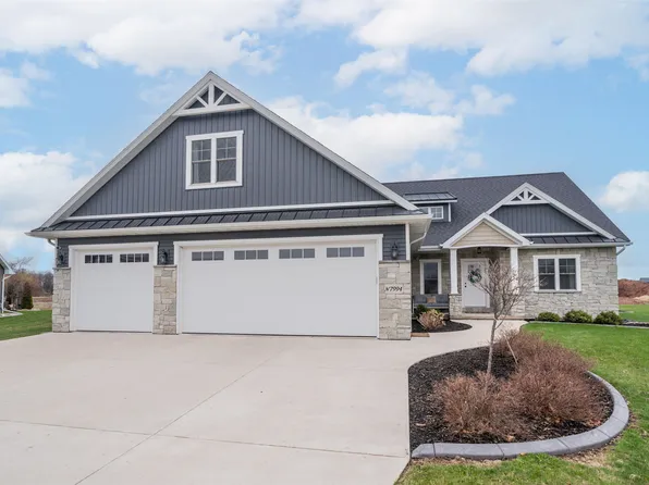 N7994 Cypress Ct, Sherwood, WI 54169