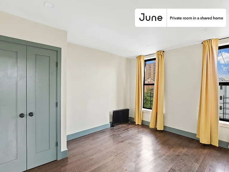 1675 Lexington Ave #A — Photo 2