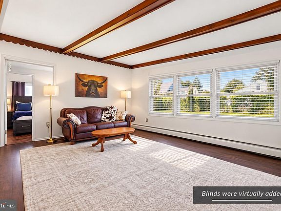 3rd image of 87 Wildflower Rd
