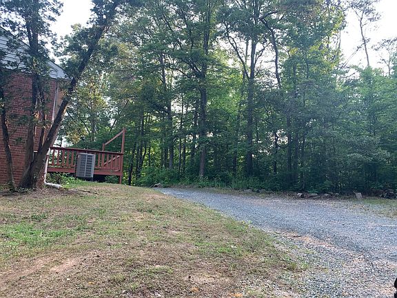 4th image of 205 Brookewood Dr
