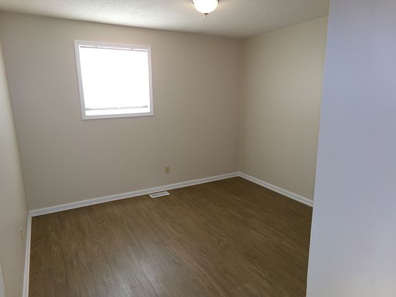 5th image of 169 Danritch Dr