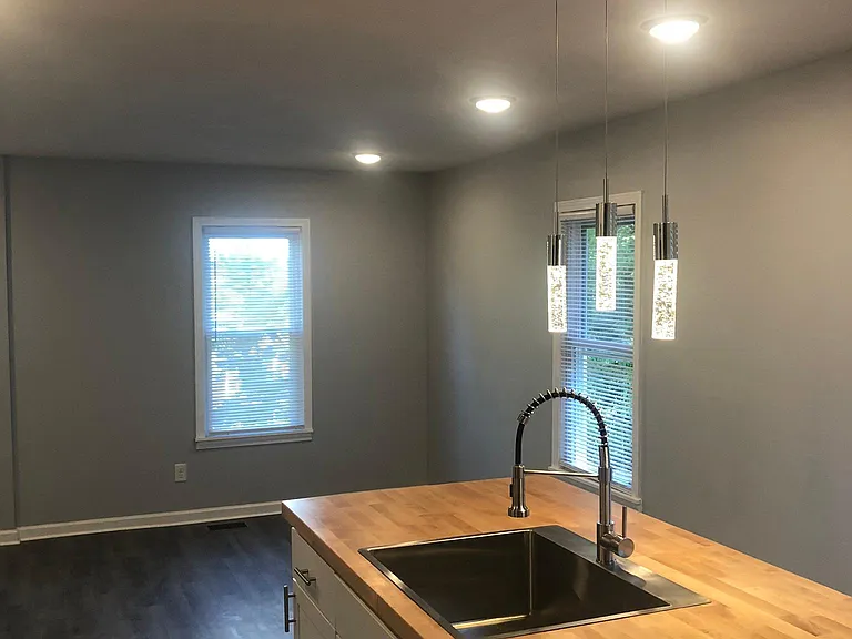 303 Oak St #2 — Photo 5