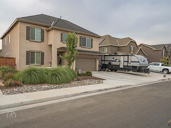 4th image of 9104 Red Pine Dr