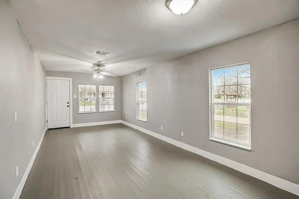 720 East Guadalupe Street - 1 — Photo 2
