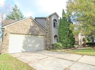 46902 Briarmoor Ct, Chesterfield, MI 48051