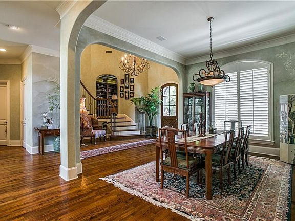 2nd image of 5621 Northbrook Dr