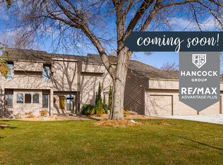 11412 Mount Curve Rd, Eden Prairie, MN 55347