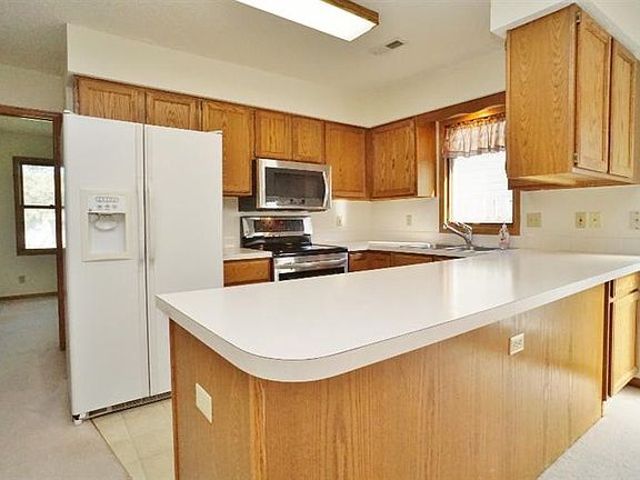 4th image of 3332 Glenhaven Pl
