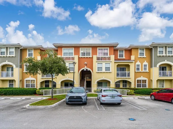 10885 NW 89th Ter Unit 214, Doral, FL 33178