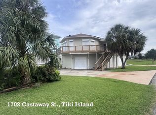 1702 E Castaway St, Galveston, TX 77554