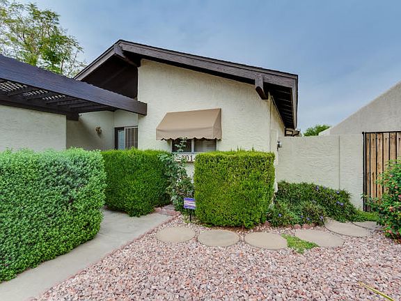 2nd image of 3014 W Lupine Ave