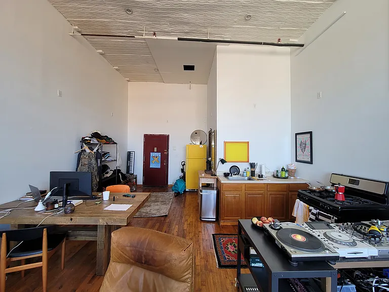 9 White St #220 — Photo 15
