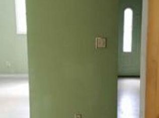 8423 Gold Point Rd, Trafalgar, IN 46181