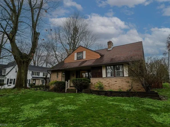 27701 Wondergrove Dr, Euclid, OH 44132