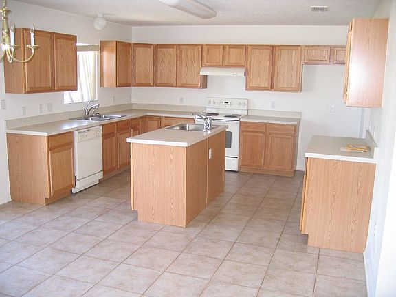4th image of 2137 Tealwood Cir