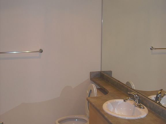 3rd image of 11720 97th Ln NE APT A118