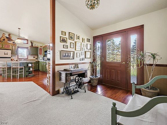 2nd image of 6122 Frederick Ave NE