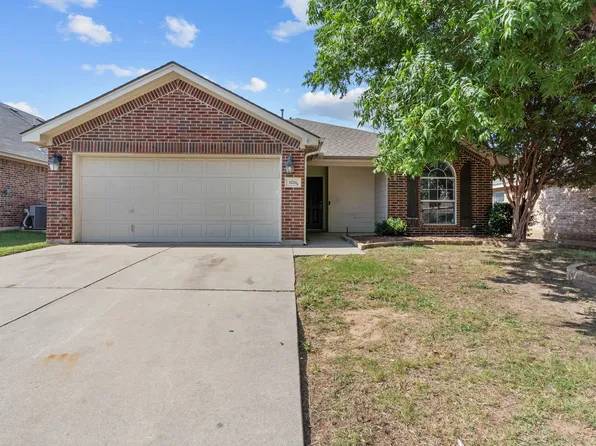 1224 Roping Reins Way, Fort Worth, TX 76052