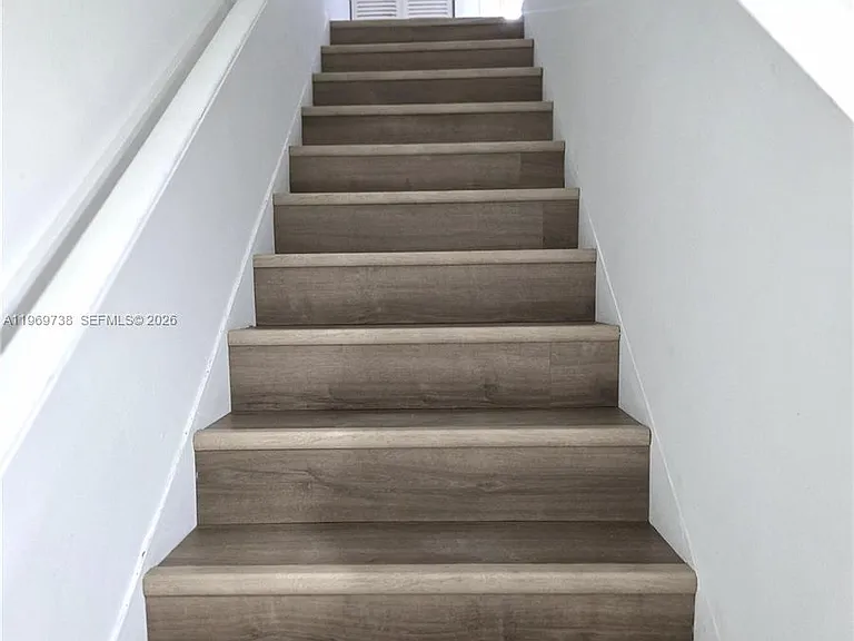 300 NW 107th Ave #206 — Photo 8