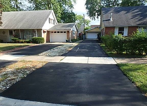 2nd image of 198 Frederick Dr