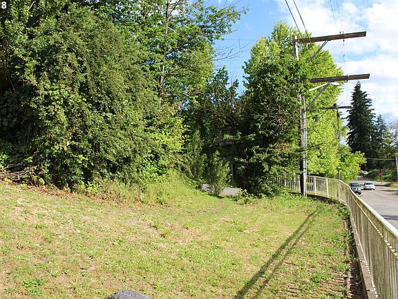 2nd image of 15902 1st Ave NE
