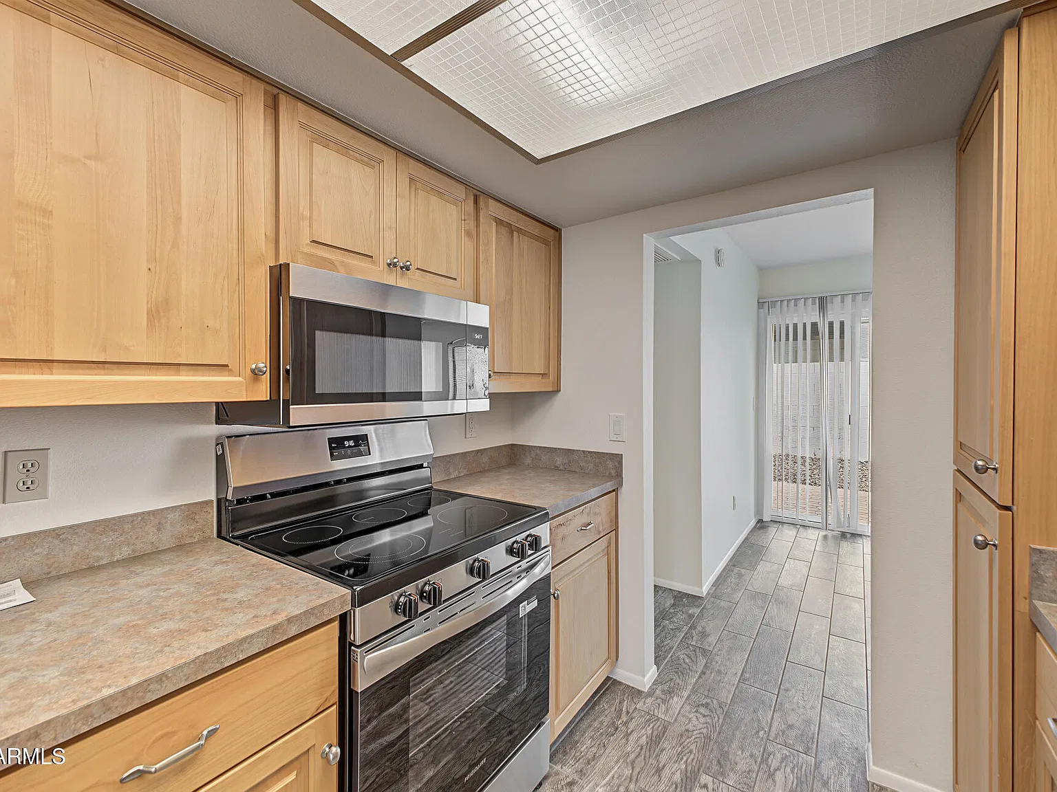 2 bed, 2.0 bath, 1097 sqft, $1,995 — Photo 4
