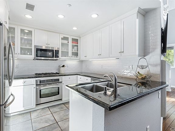 5th image of 2 Midtown Dr