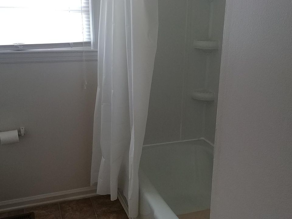 1st image of 2505 Woodhill Dr