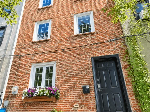 9 Bristow Pl, Philadelphia, PA 19123