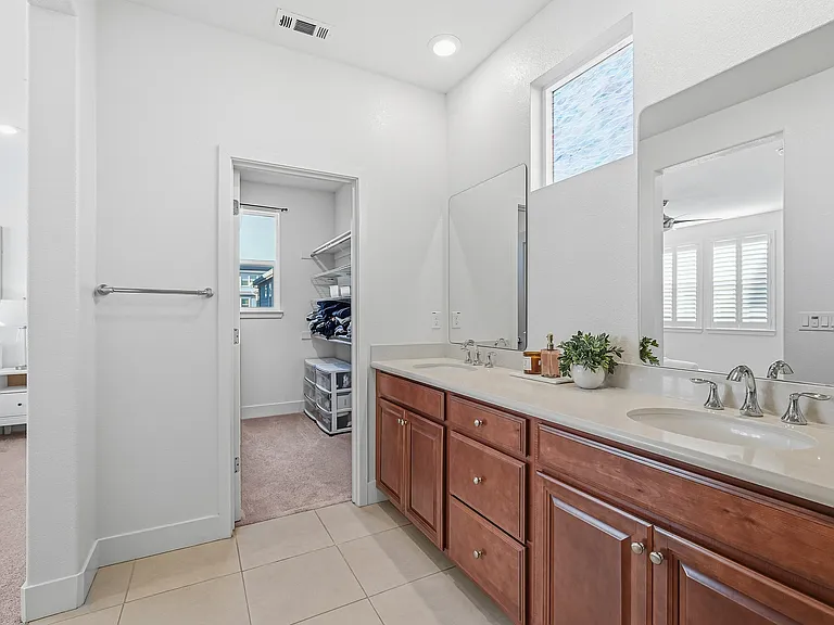 2933 Stringham Way — Photo 18