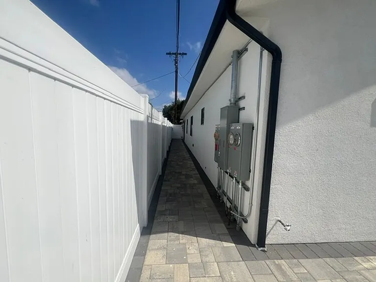 7317 -7321 Garden Grove Avenue — Photo 135