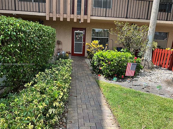 2nd image of 7320 Lake Circle Dr APT 105