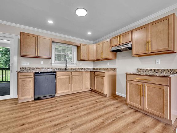 4th image of 5017 Cresview Pl