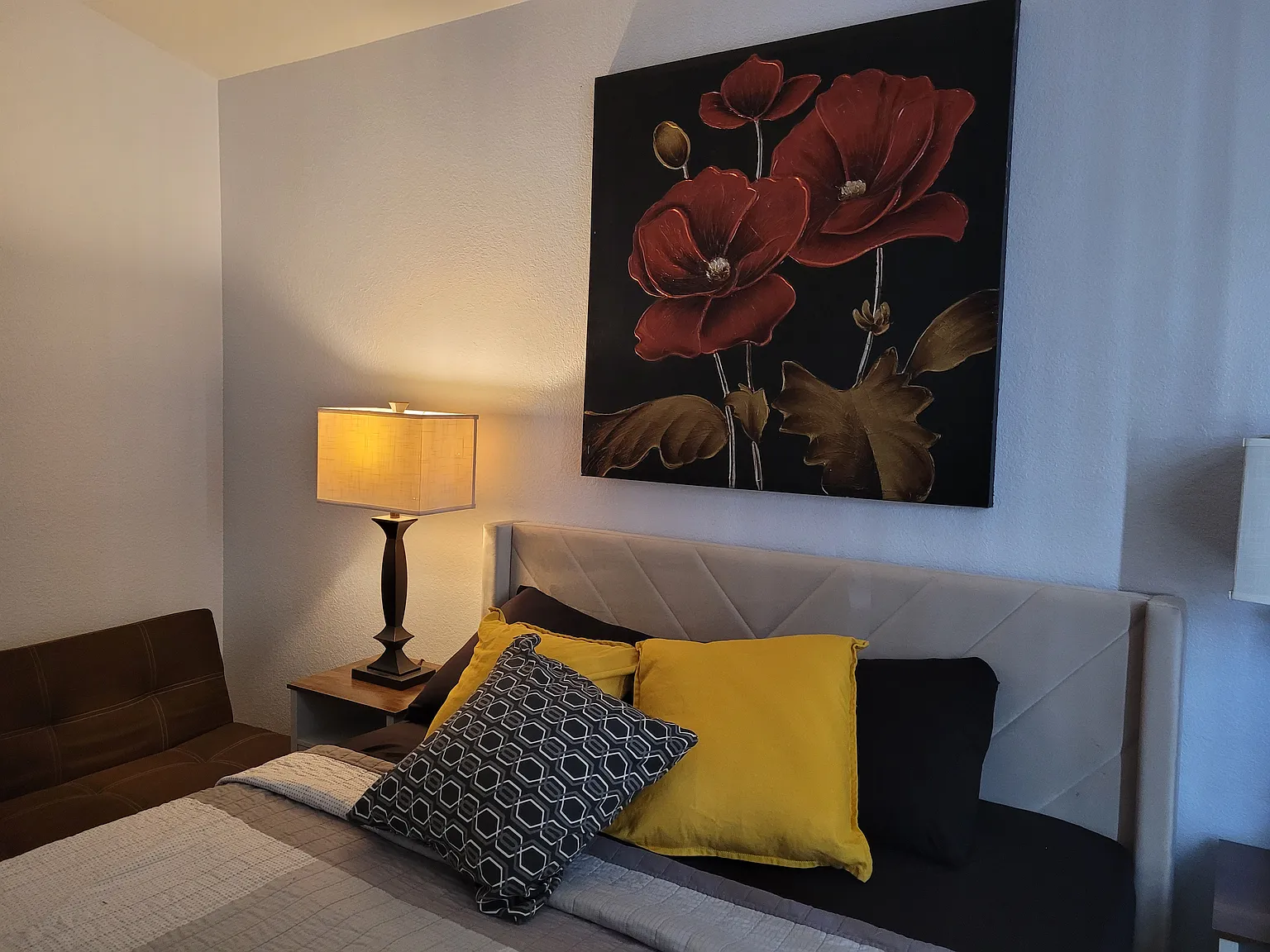 3 bed, 1405 sqft, $3,795 — Photo 3