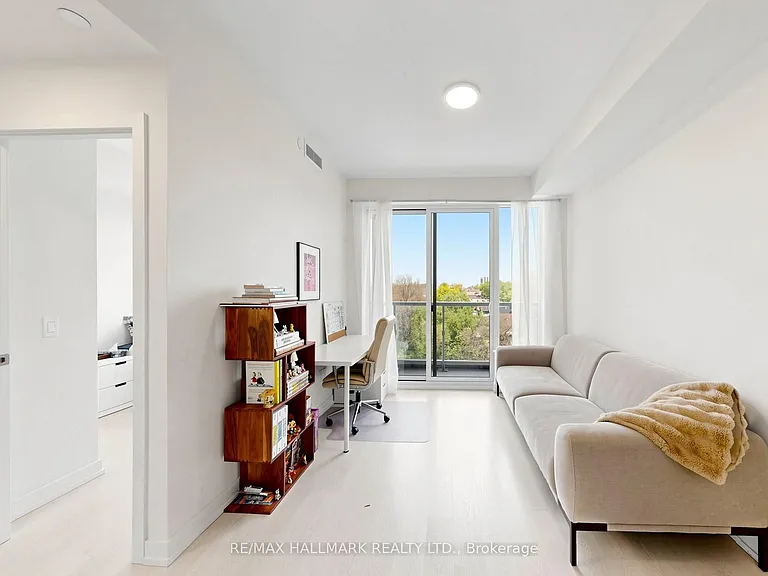 415 Main St W #612 — Photo 3