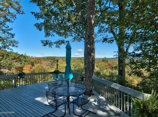 248 Old Hemlock Ln, Buck Hill Falls, PA 18323